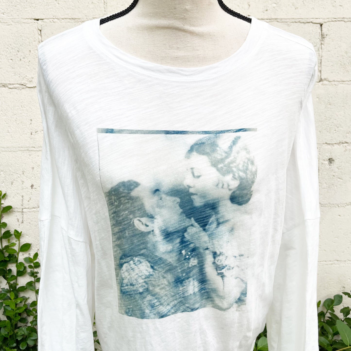 Cyanotype Sunprint Retro 1920's Flapper Kissing Blueprint Long Sleeve Tee XL